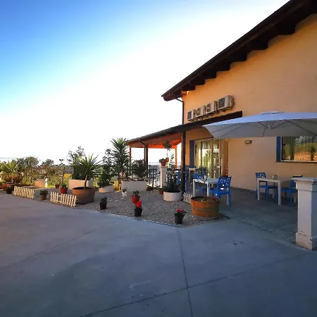 Villamarea Bed & Breakfast