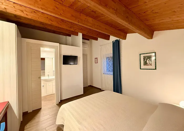 Villamarea Bed & Breakfast